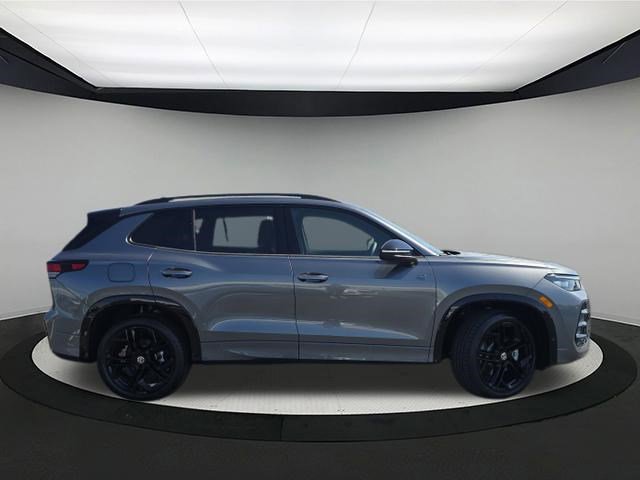 New 2026 Volkswagen Tiguan SE R-Line AWD/4WD image 8