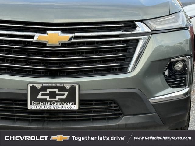Used 2022 Chevrolet Traverse LT FWD image 4