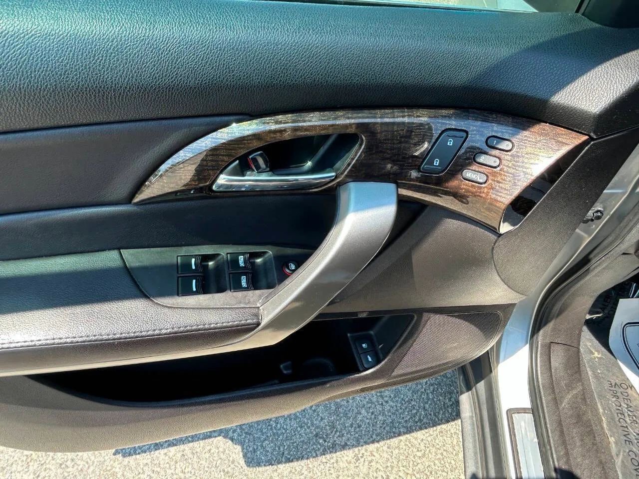 Used 2013 Acura MDX w/ Technology Package AWD/4WD image 18