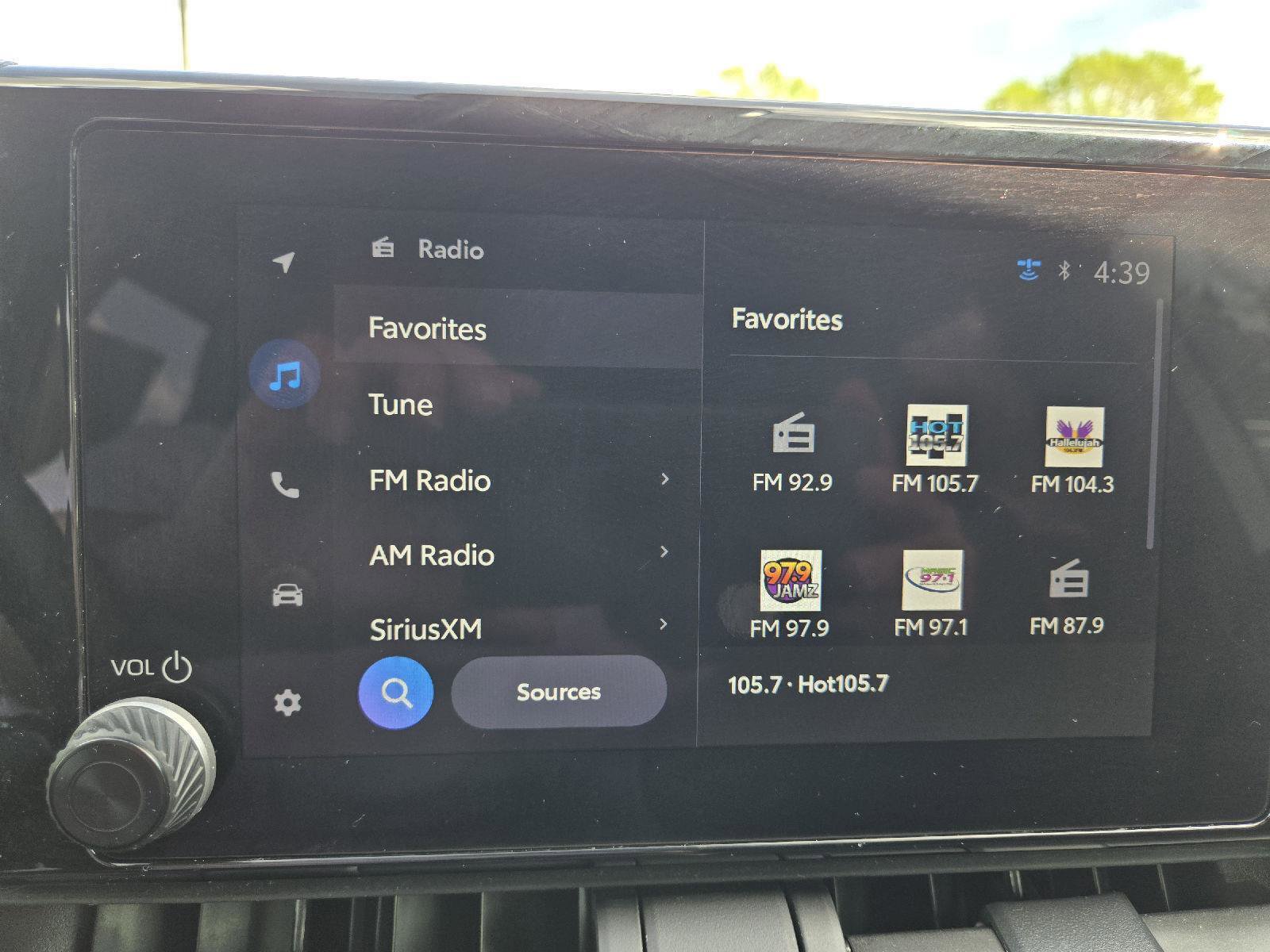 Used 2024 Toyota RAV4 SE image 37