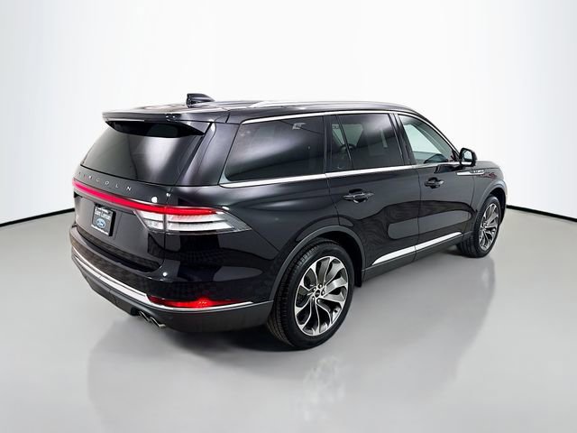 Used 2025 Lincoln Aviator Reserve image 7