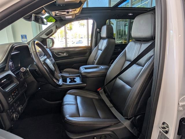 Used 2023 Chevrolet Suburban RST AWD/4WD image 5