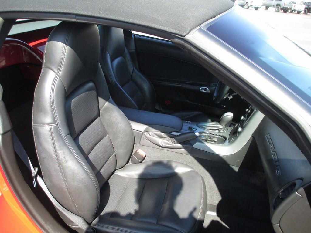Used 2007 Chevrolet Corvette Convertible w/ Preferred Equipment Group image 15