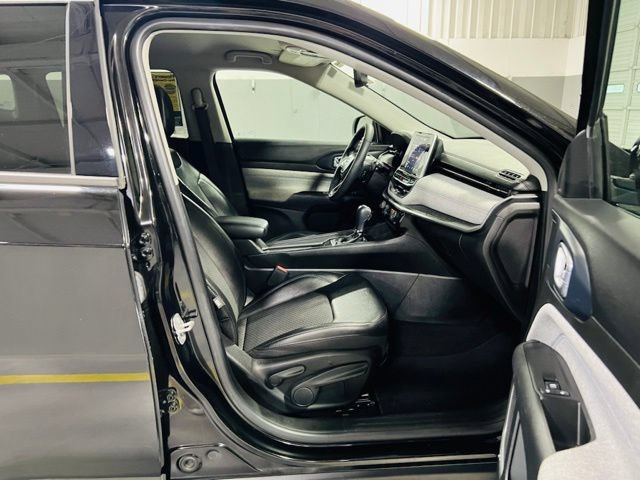 Used 2022 Jeep Compass Latitude FWD image 33