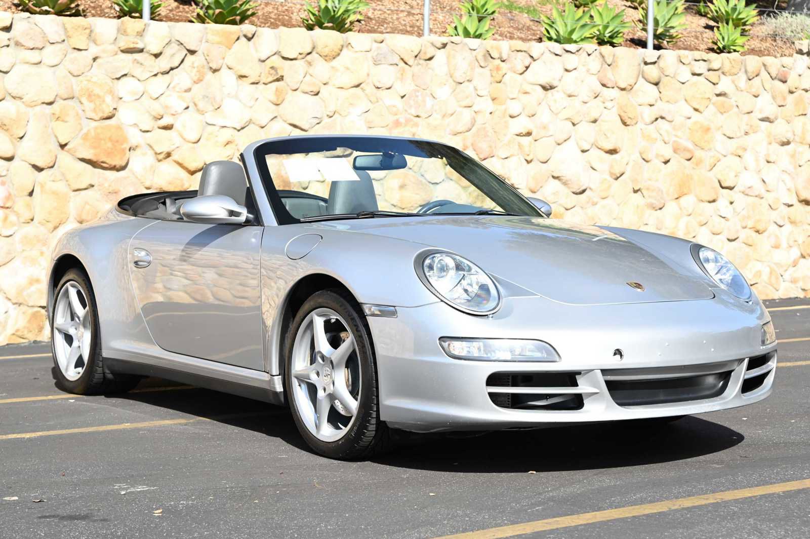 Used 2006 Porsche 911 Carrera 4 image 1