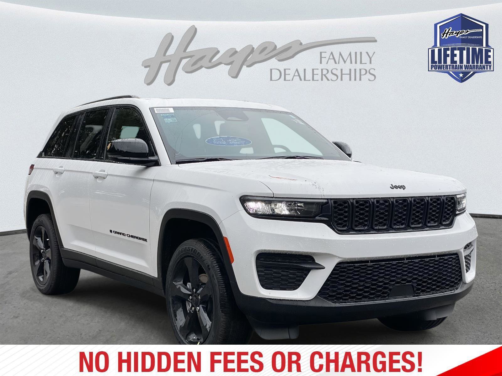 New 2025 Jeep Grand Cherokee Altitude image 2