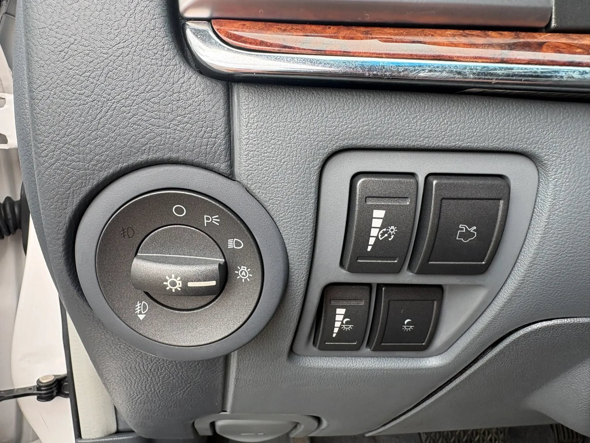 Used 2010 Lincoln MKZ FWD image 10