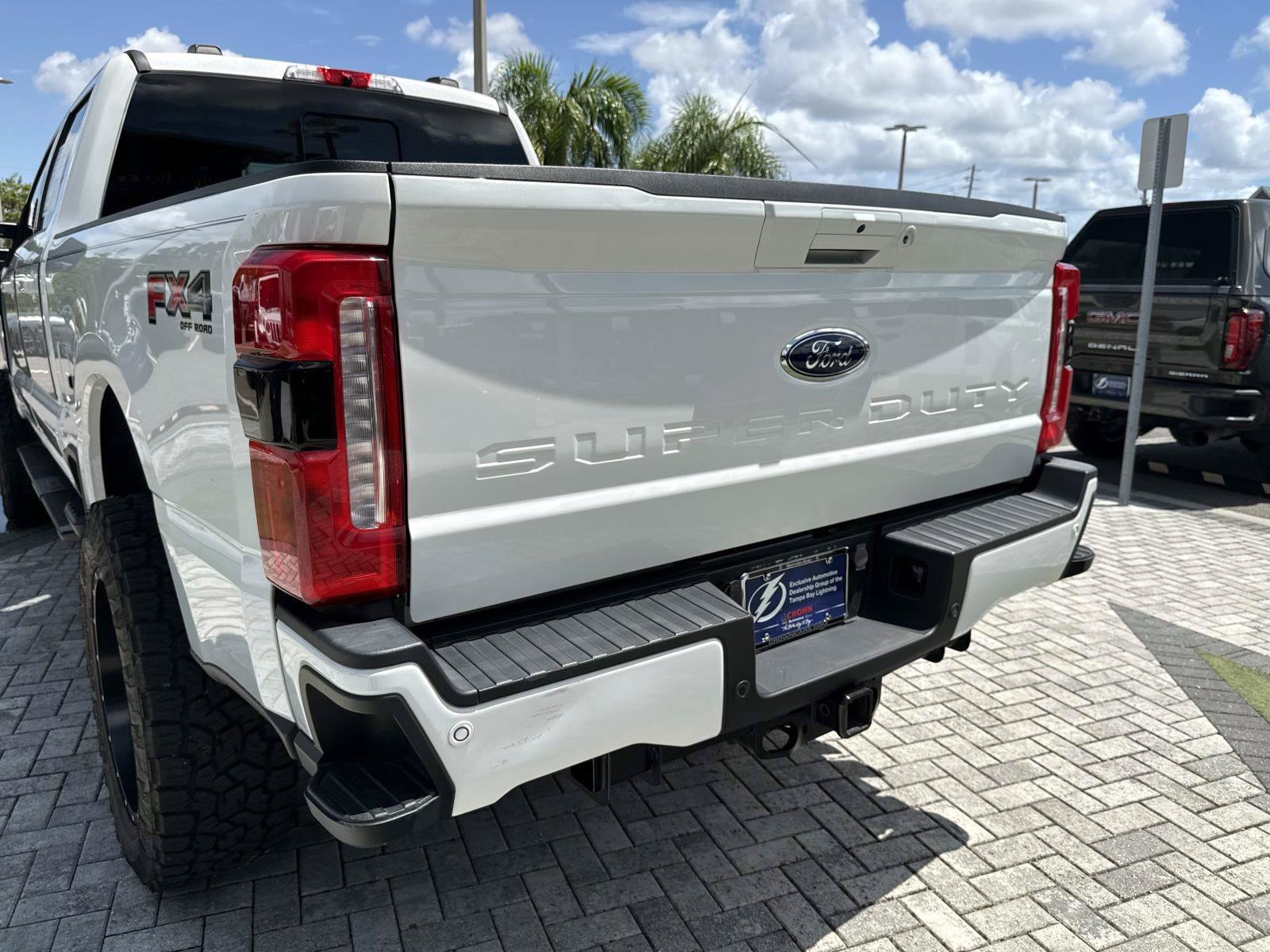 Used 2024 Ford F250 Lariat w/ Lariat Ultimate Package AWD/4WD image 10