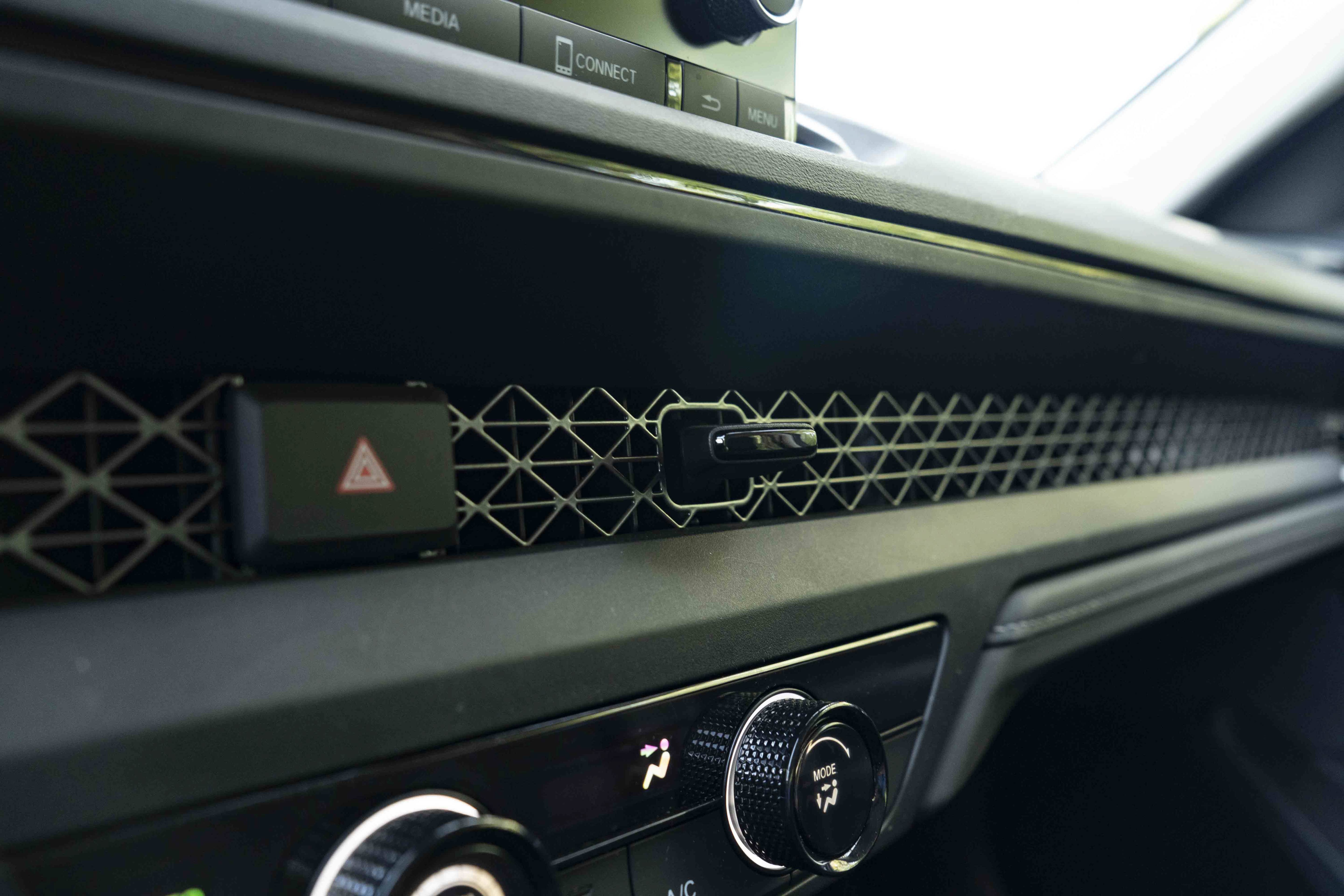 Certified 2025 Honda Accord LX image 32
