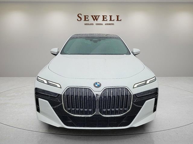 New 2026 BMW 740i RWD image 8