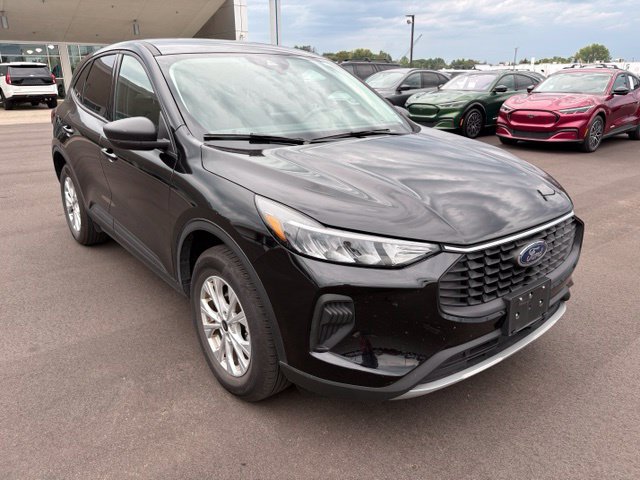 Used 2025 Ford Escape Active AWD/4WD image 7