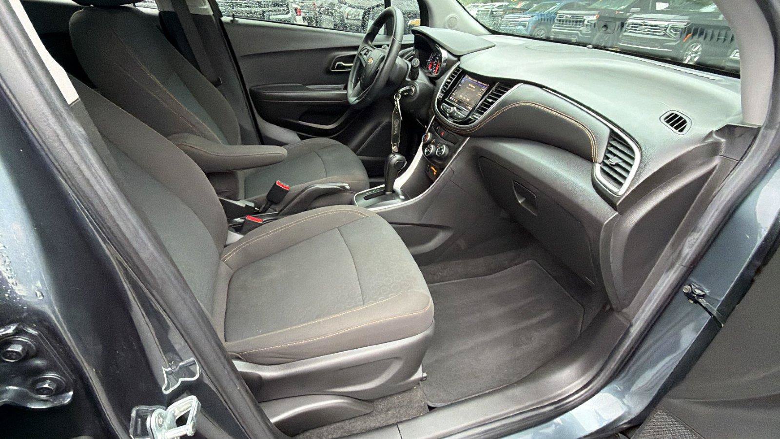 Used 2021 Chevrolet Trax LS w/ Tint and Cruise Package FWD image 19