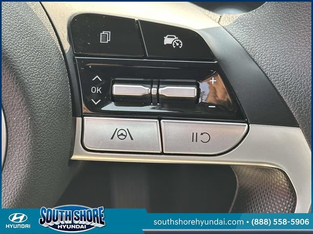 Certified 2024 Hyundai Elantra Blue FWD image 22