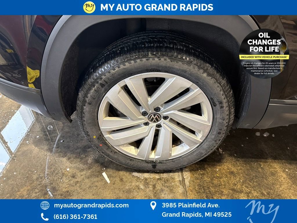 Used 2022 Volkswagen Atlas Cross Sport SE image 40