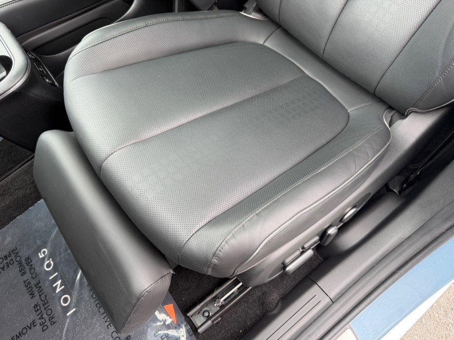 Used 2023 Hyundai Ioniq 5 Limited AWD/4WD image 24