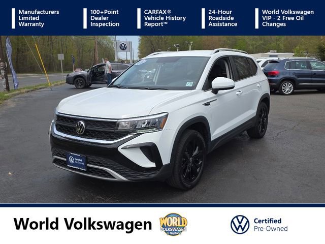Certified 2022 Volkswagen Taos SE AWD/4WD image 1