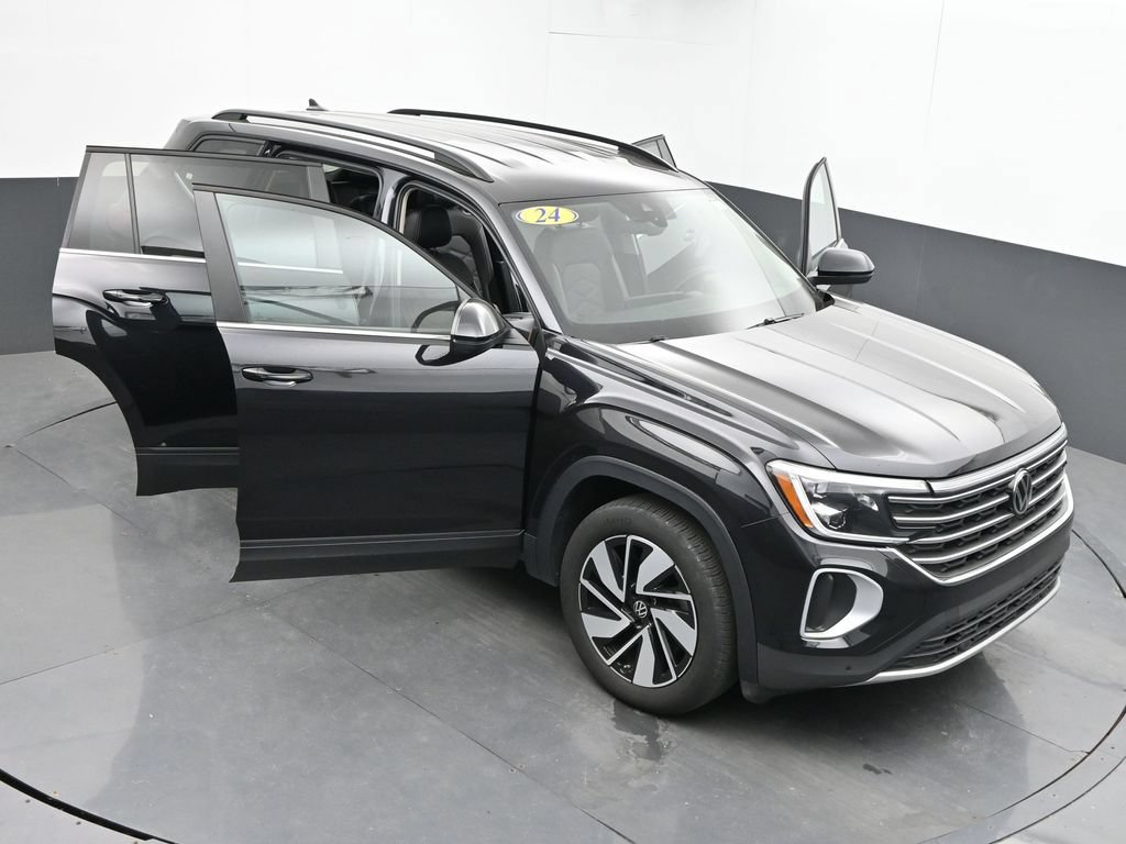 Used 2024 Volkswagen Atlas SE AWD/4WD image 63
