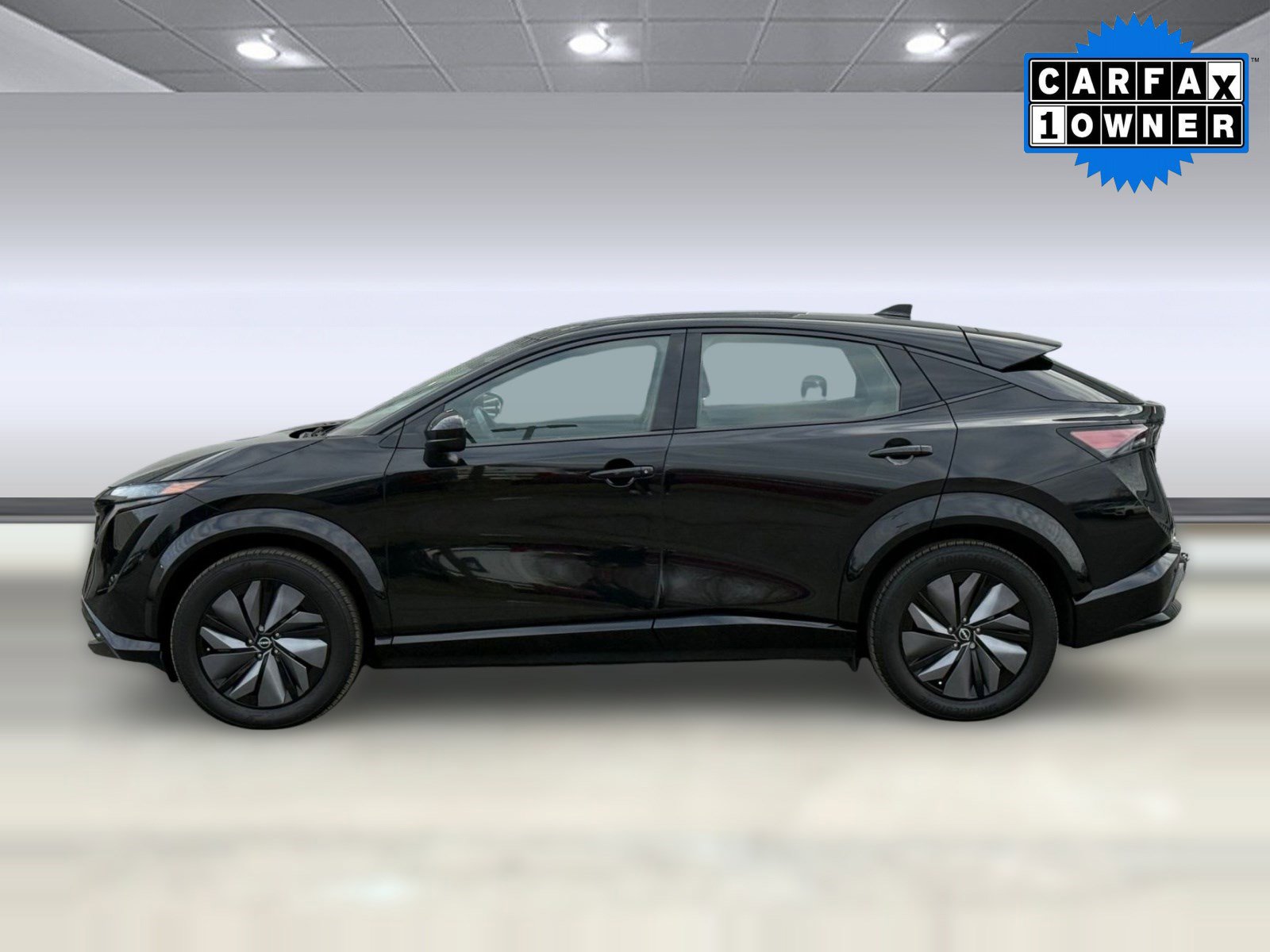 Used 2023 Nissan Ariya AWD image 2