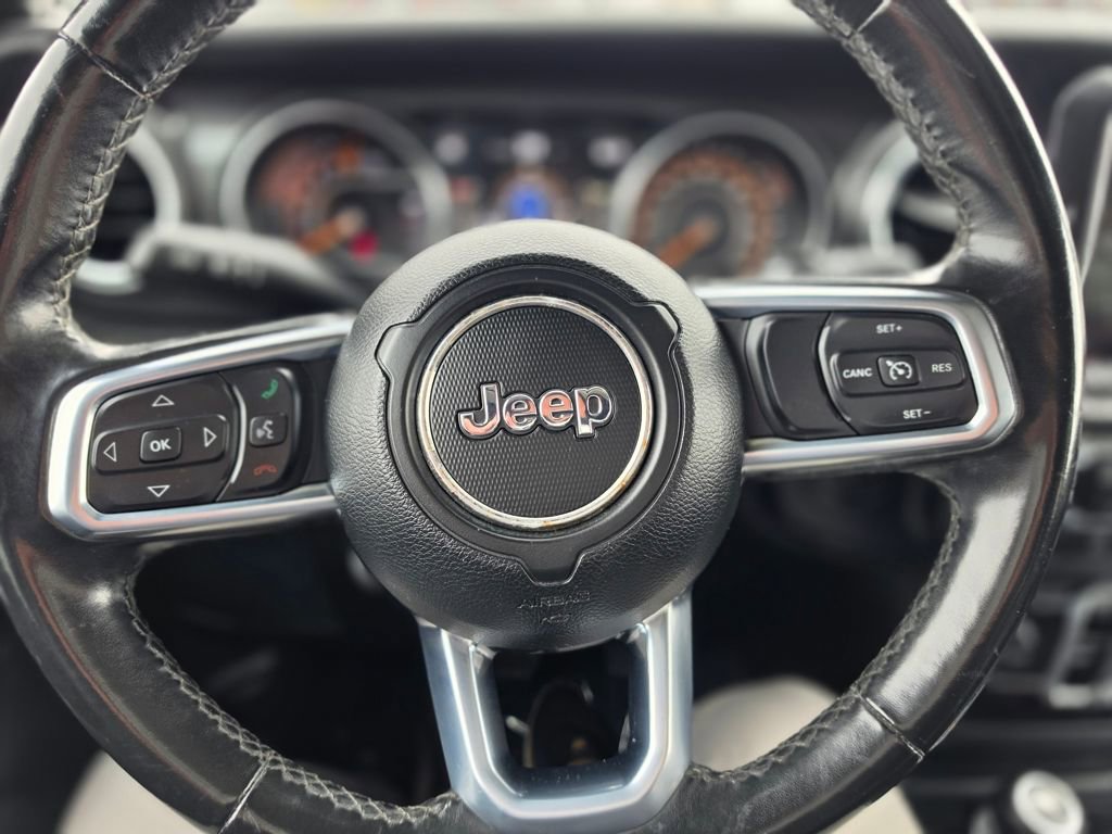Used 2020 Jeep Wrangler Unlimited Sahara image 19