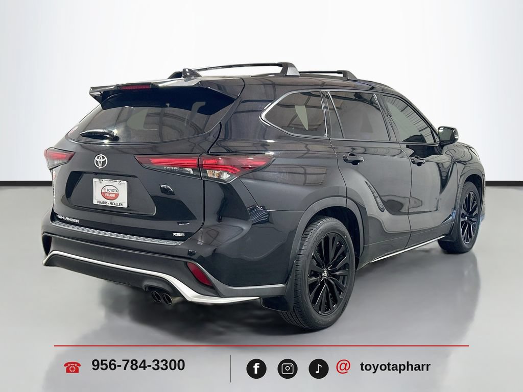 Used 2024 Toyota Highlander XSE FWD image 4