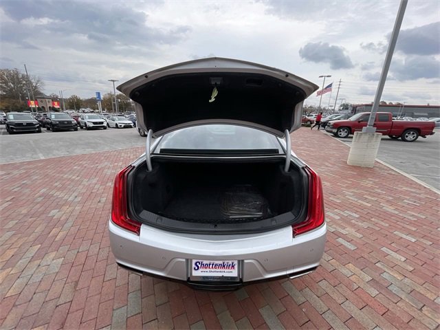 Used 2018 Cadillac XTS Luxury image 32