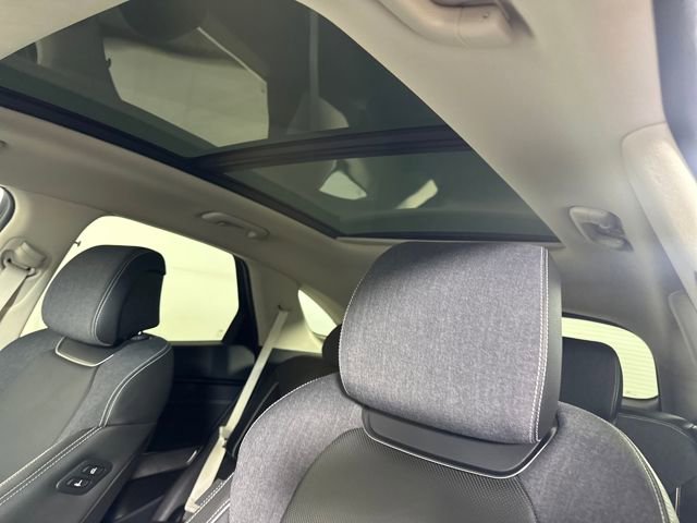 Used 2024 Genesis Electrified GV70 Advanced image 12