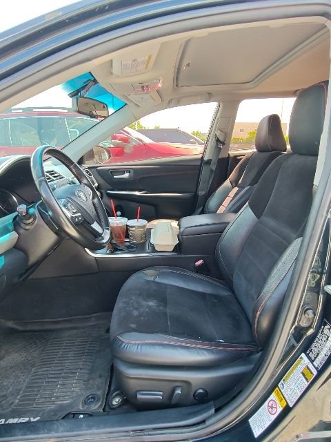 Used 2016 Toyota Camry XSE w/ Moonroof Package FWD image 3