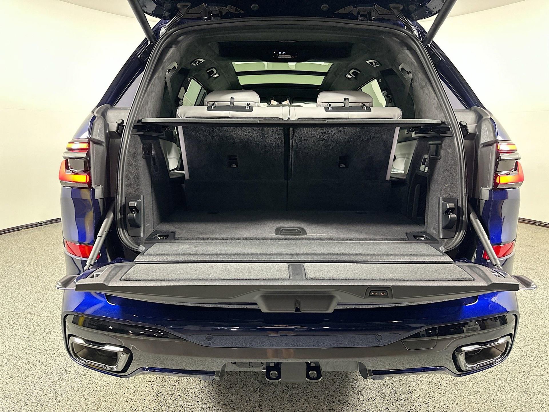 Used 2026 BMW X7 xDrive40i w/ M Sport Package image 33