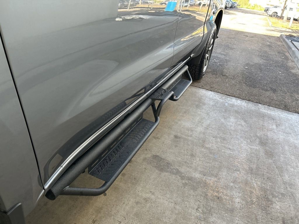 Used 2020 Chevrolet Silverado 1500 LT image 14