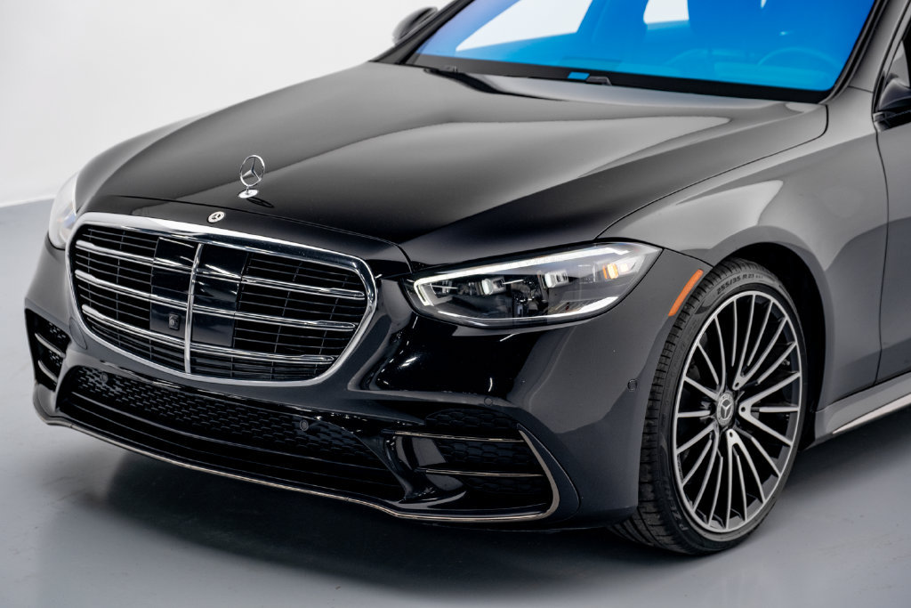 Used 2023 Mercedes-Benz S 580 4MATIC Sedan image 4