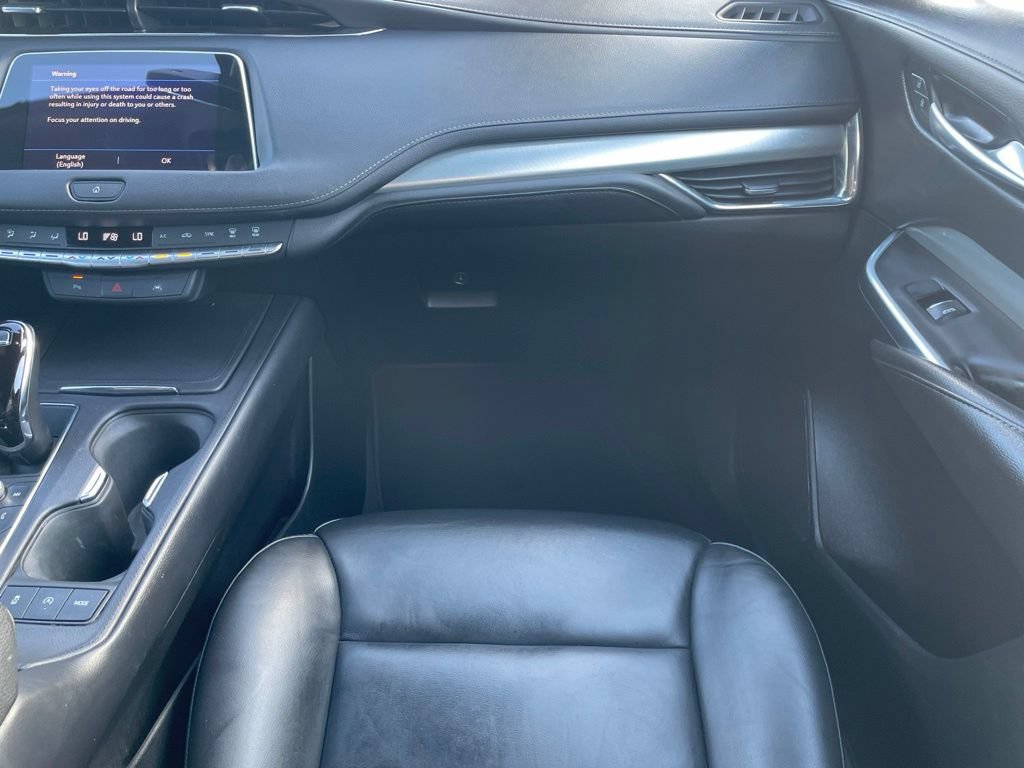 Used 2023 Cadillac XT4 Premium Luxury FWD image 23