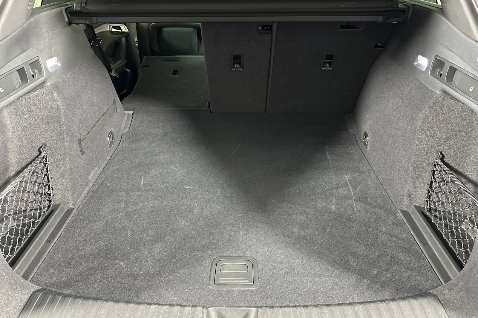 Used 2025 Audi Q6 e-tron Premium w/ Convenience Package image 14