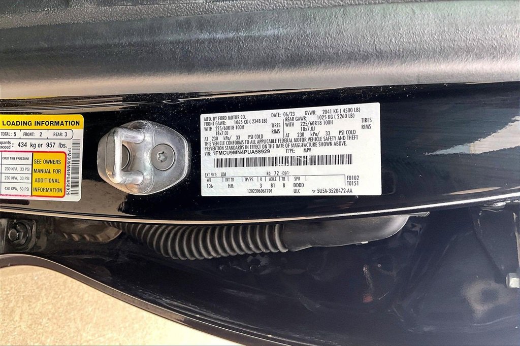 Used 2023 Ford Escape ST-Line image 34