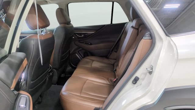 Used 2025 Subaru Outback Touring AWD/4WD image 13