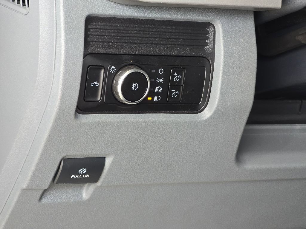 New 2025 Ford F550 4x4 Regular Cab Super Duty image 8