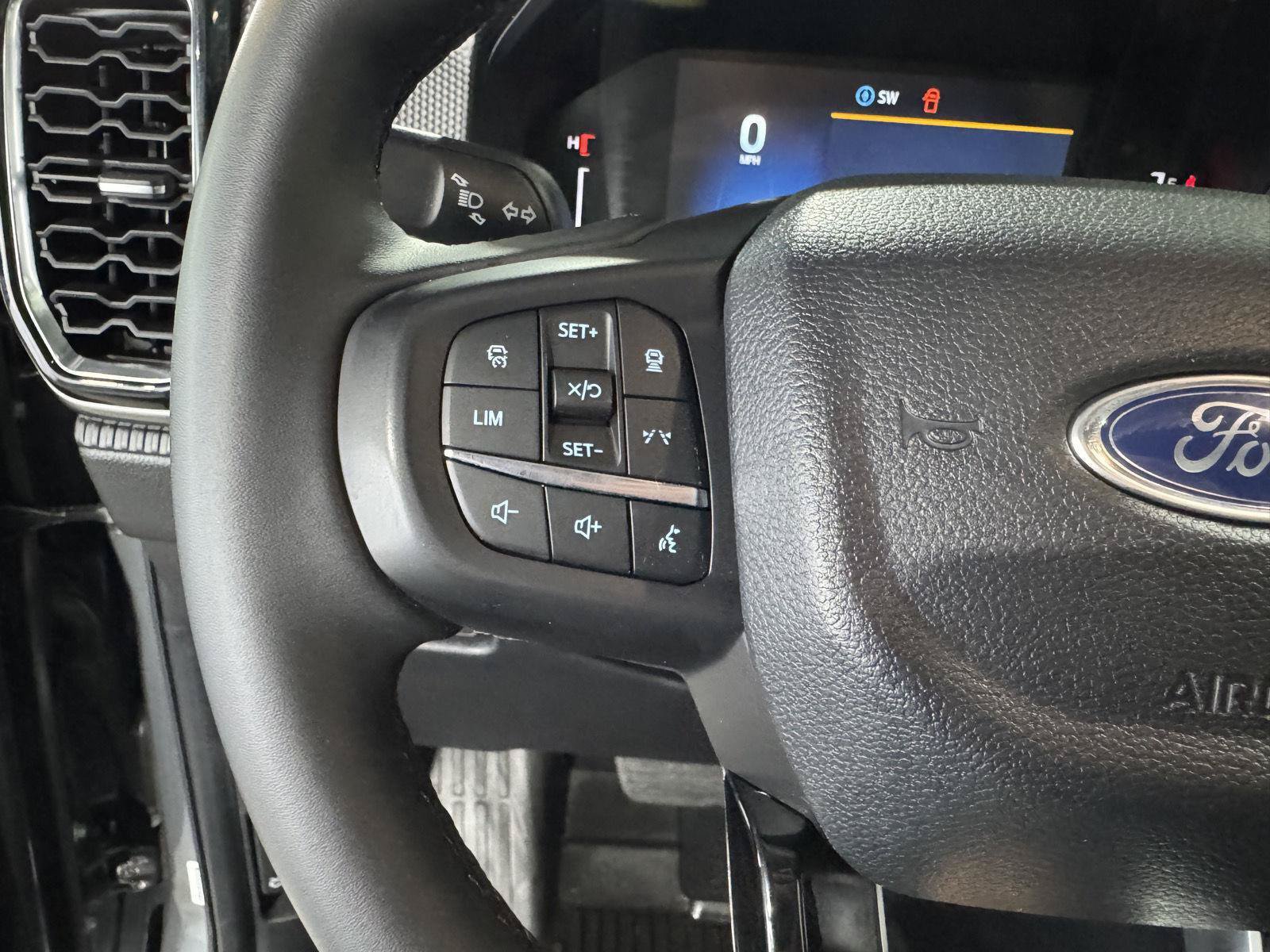 Used 2025 Ford Ranger XLT AWD/4WD image 14