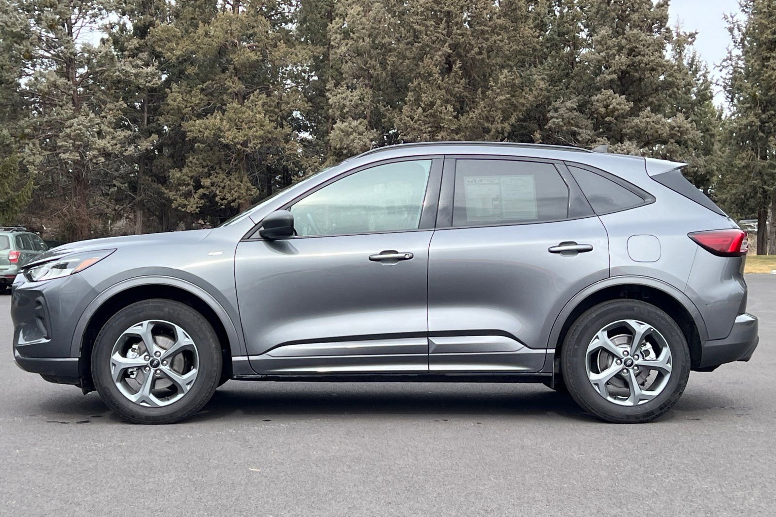 Used 2024 Ford Escape ST-Line image 7