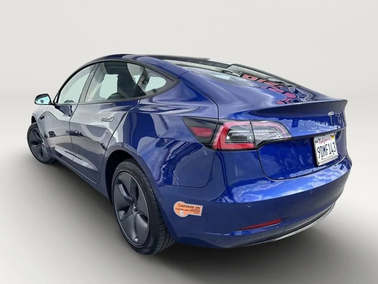 Used 2020 Tesla Model 3 Standard Range RWD image 8