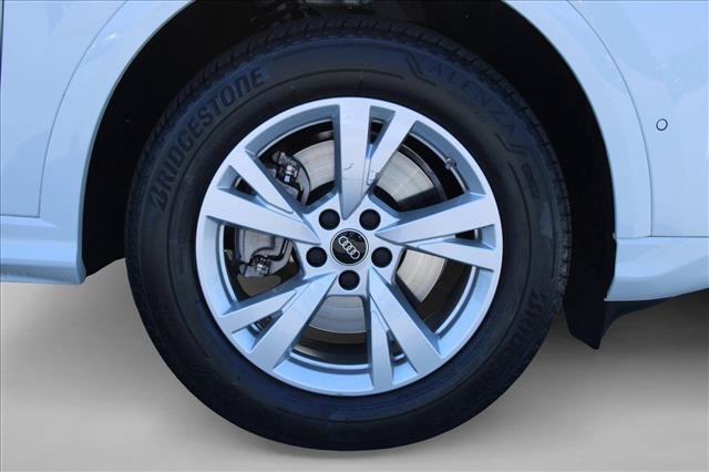 Certified 2025 Audi Q5 Premium w/ Convenience Package AWD/4WD image 12