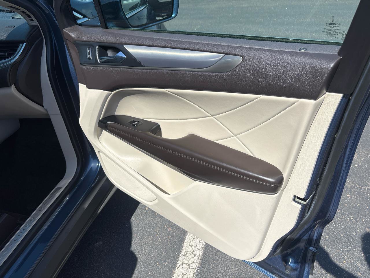 Used 2018 Lincoln MKC Premiere AWD/4WD image 31