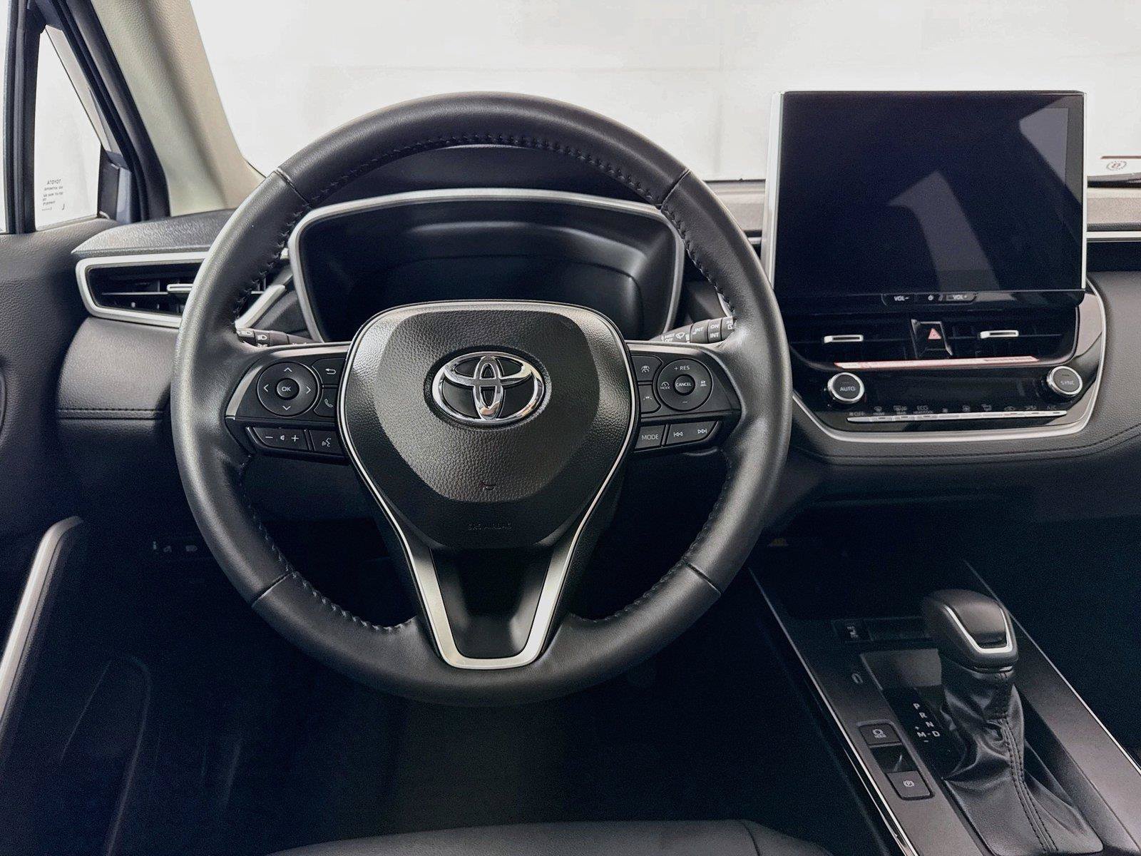 Certified 2026 Toyota Corolla Cross XLE w/ Convenience Package FWD image 32