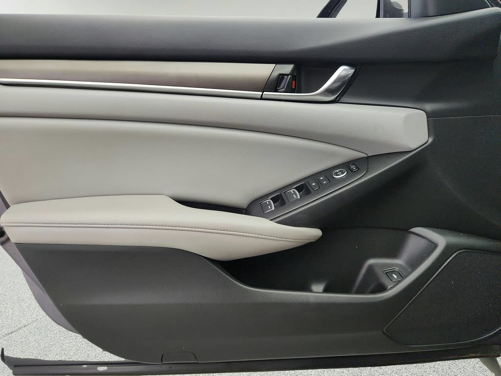 Used 2019 Honda Accord LX image 21