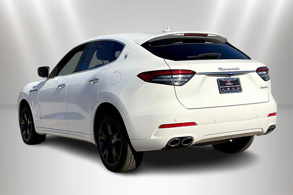 Used 2023 Maserati Levante GT image 4