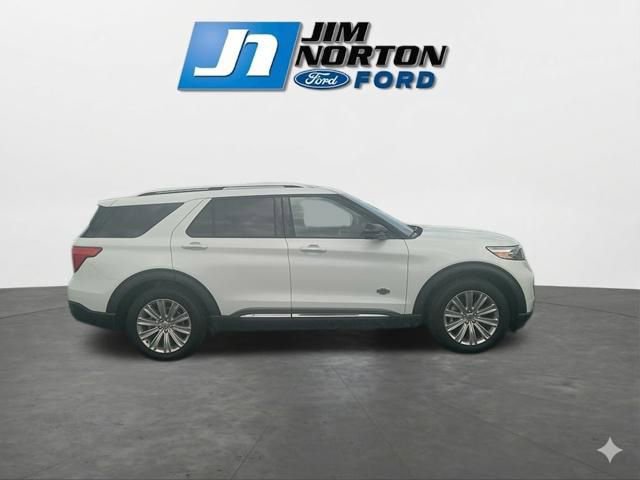 Used 2023 Ford Explorer King Ranch w/ Technology Package image 11
