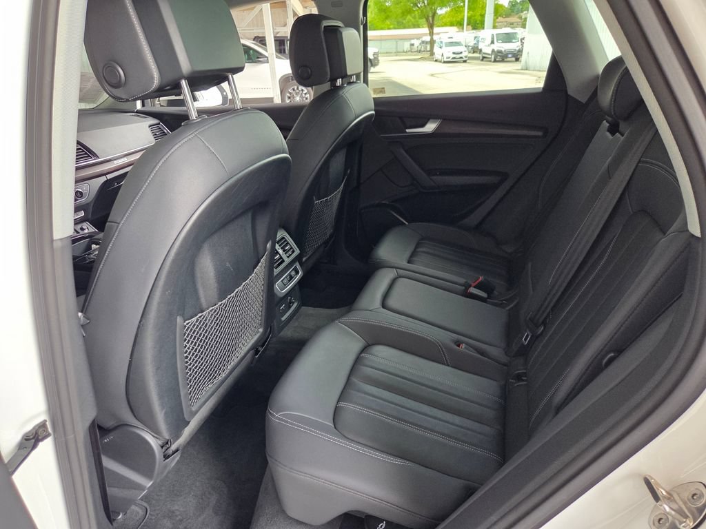 Used 2023 Audi Q5 2.0T Premium w/ Convenience Package AWD/4WD image 15