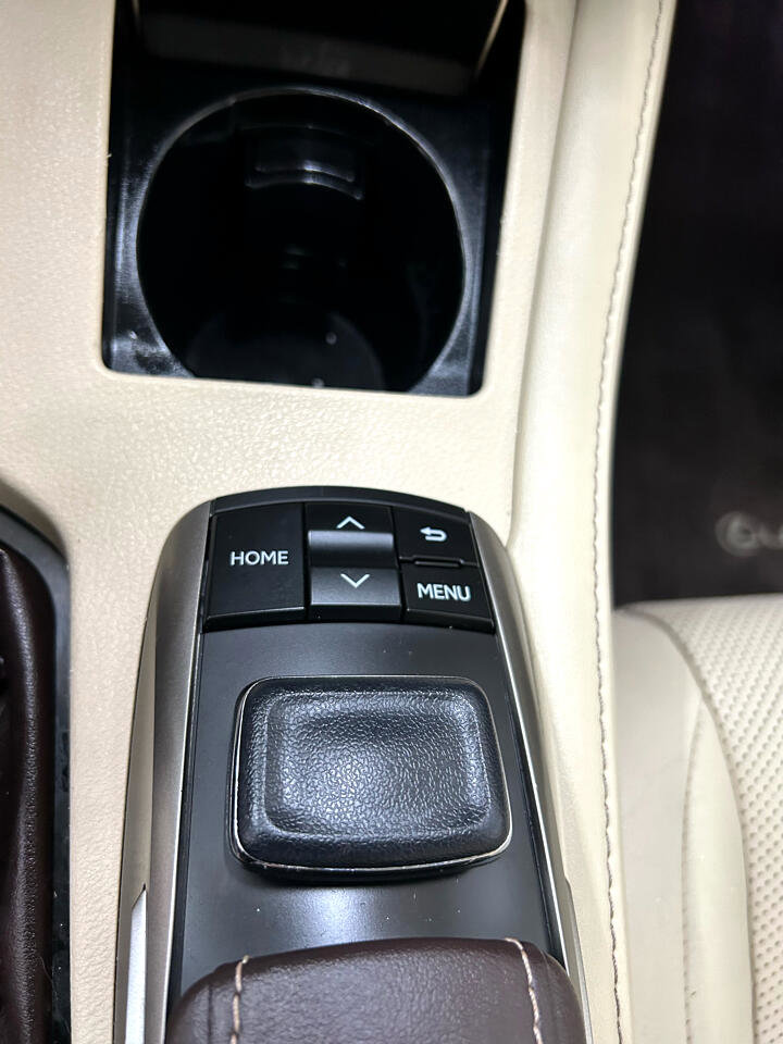 Used 2017 Lexus ES 300h image 36