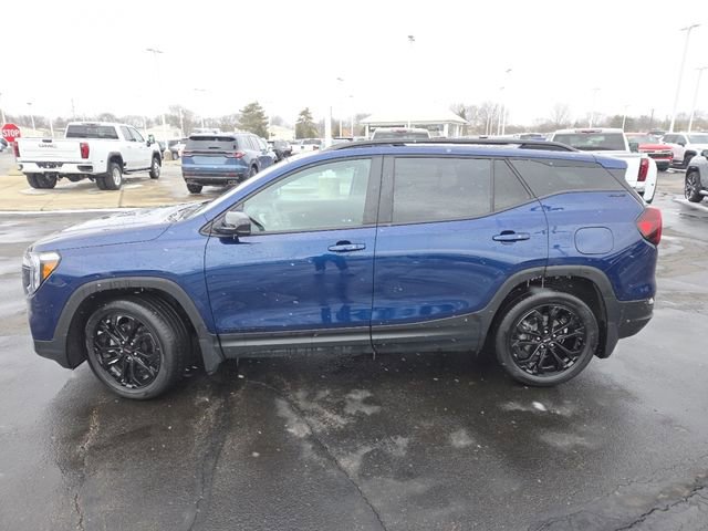 Used 2022 GMC Terrain SLE w/ Driver Convenience Package image 22