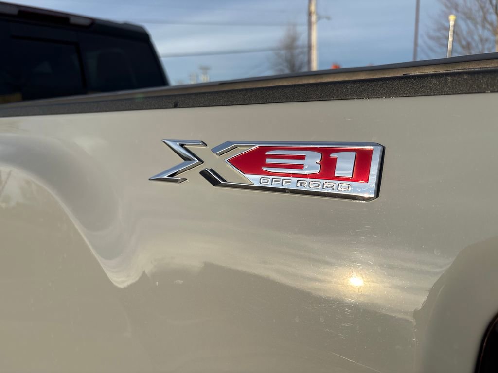 Certified 2024 GMC Sierra 2500 SLE w/ SLE Value Package; image 14