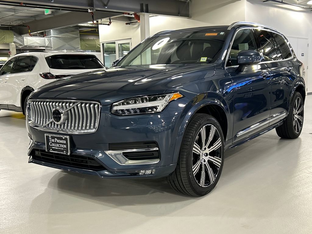 Certified 2023 Volvo XC90 B6 Ultimate w/ Protection Package Premier image 5
