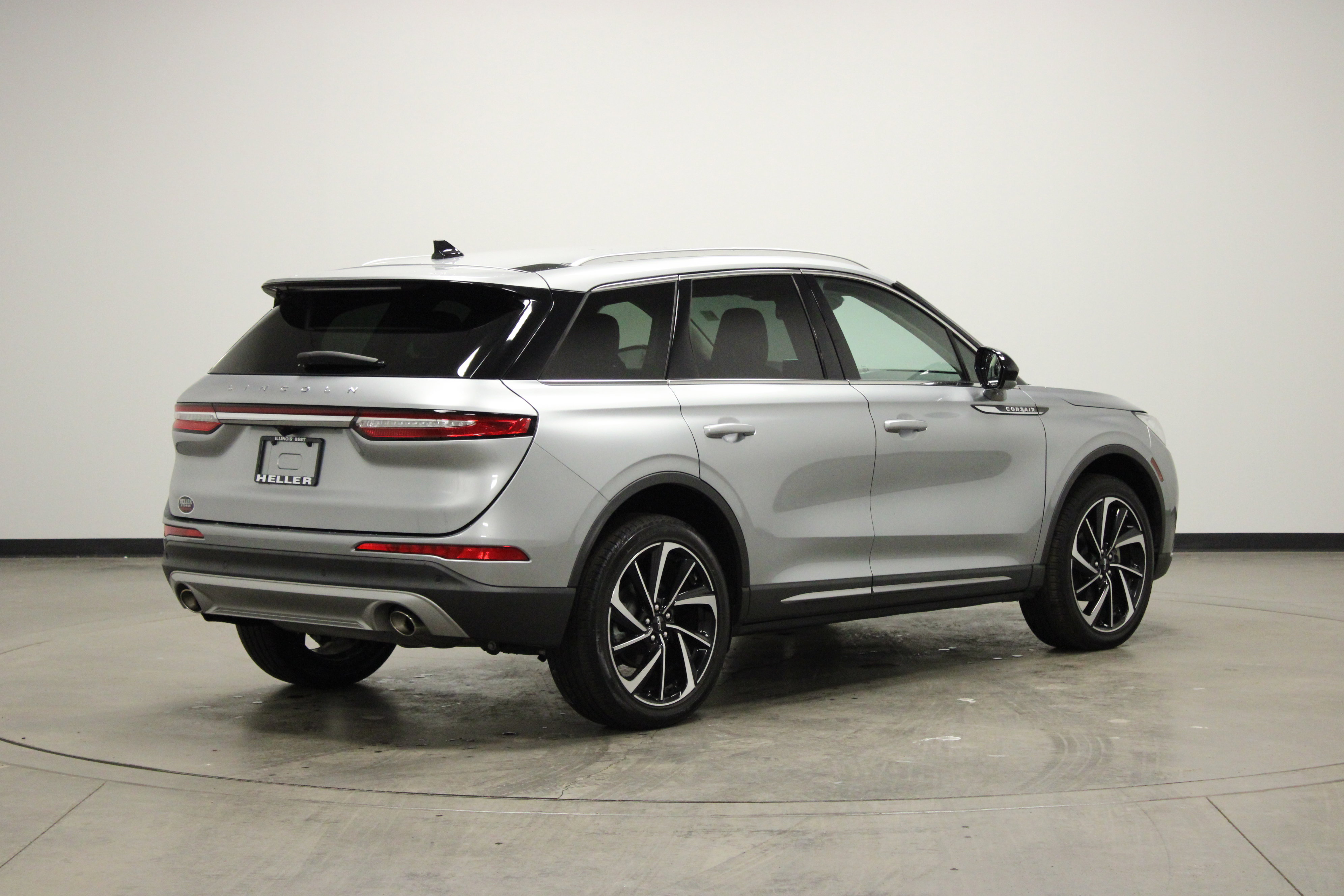 Used 2023 Lincoln Corsair Reserve image 8